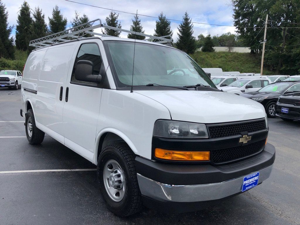 Used 2019 Chevrolet Express 3500 w/ Driver Convenience Package RWD image 8