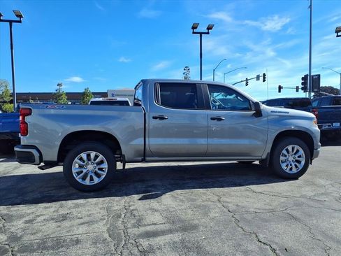New 2026 Chevrolet Silverado 1500 Custom image 3