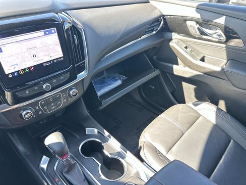 Certified 2023 Chevrolet Traverse RS w/ LPO, Floor Liner Package AWD/4WD image 33