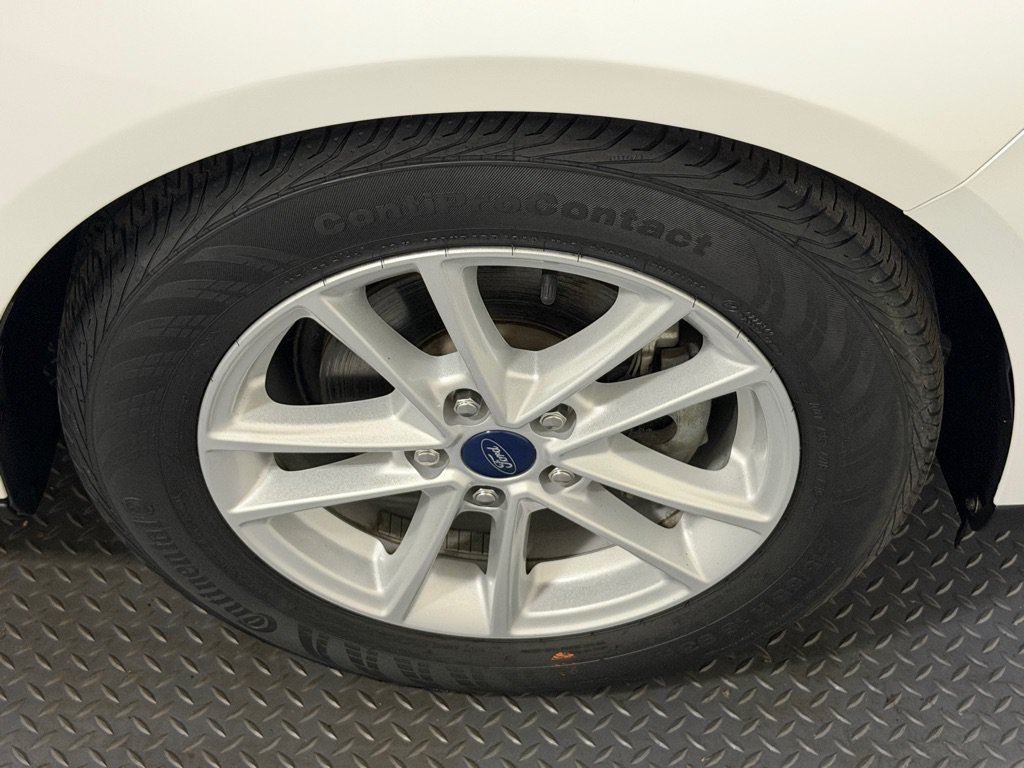 Used 2018 Ford Focus SE FWD image 17