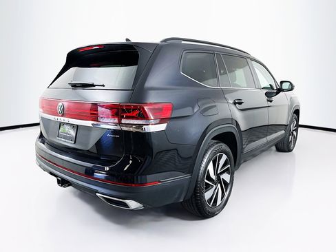 Used 2025 Volkswagen Atlas SE AWD/4WD image 9