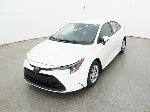 New 2026 Toyota Corolla LE FWD image 3
