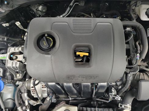 Used 2022 Kia Forte LXS FWD image 30