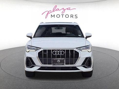 Certified 2024 Audi Q3 2.0T Premium w/ Convenience Package AWD/4WD image 2