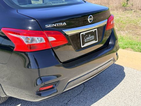 Used 2019 Nissan Sentra S FWD image 15