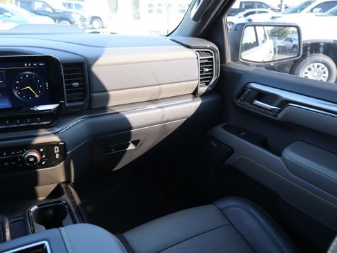 Used 2022 Chevrolet Silverado 1500 ZR2 AWD/4WD image 16