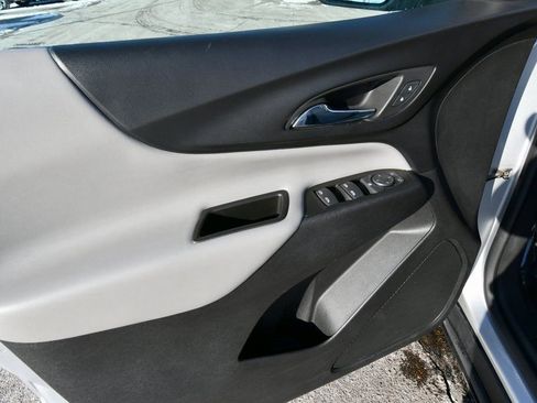 Used 2022 Chevrolet Equinox LT AWD/4WD image 14