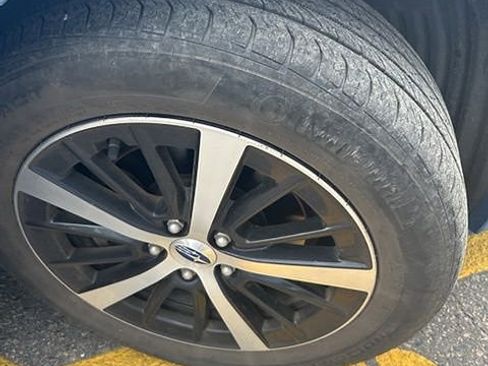 Used 2022 Subaru Impreza Premium w/ Popular Package #3 image 3