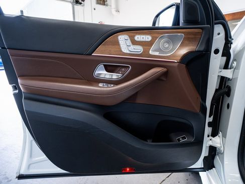 Used 2024 Mercedes-Benz GLE 53 AMG 4MATIC Coupe image 33