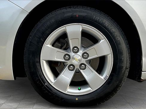 Used 2016 Chevrolet Malibu LS image 9