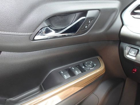 Used 2020 GMC Acadia SLE AWD/4WD image 23