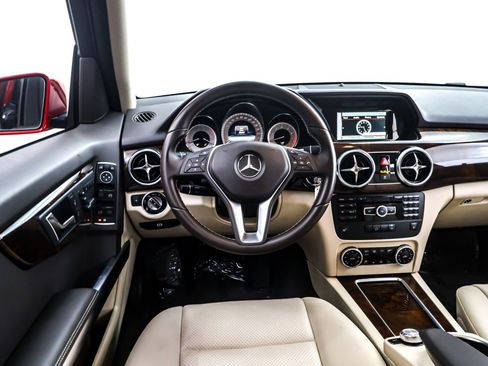 Used 2015 Mercedes-Benz GLK 350 2WD image 5