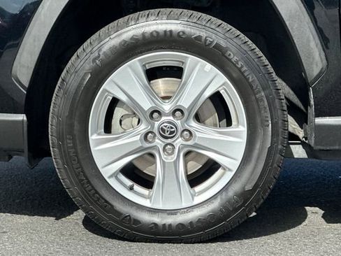 Certified 2021 Toyota RAV4 XLE w/ Convenience Package image 31