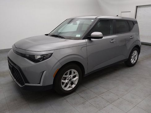 Used 2023 Kia Soul LX w/ Option Group 015 image 2