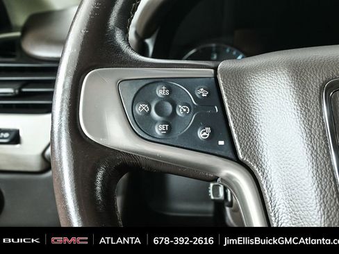 Used 2019 GMC Yukon XL Denali image 12
