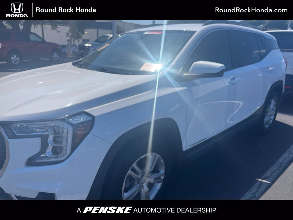 Used 2023 GMC Terrain SLE w/ Driver Convenience Package FWD image 1