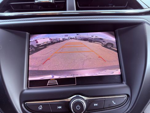 Used 2022 Chevrolet TrailBlazer LS image 35