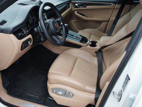Used 2022 Porsche Macan S AWD/4WD image 8