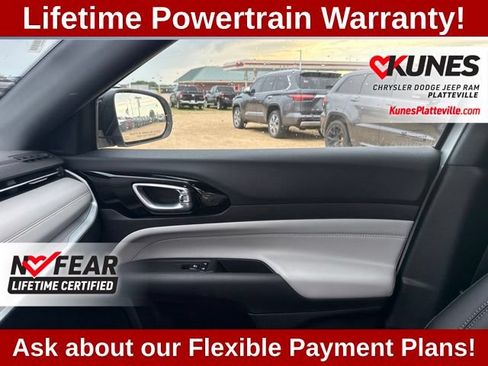 Used 2026 Jeep Compass Limited AWD/4WD image 36
