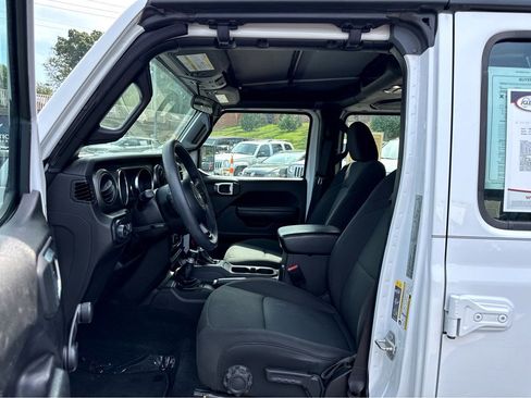 Certified 2022 Jeep Wrangler Unlimited Sport image 11