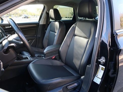 Used 2019 Volkswagen Jetta SEL image 12