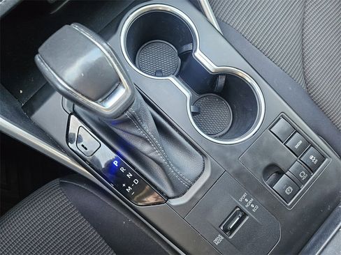 Used 2023 Toyota Highlander LE image 19