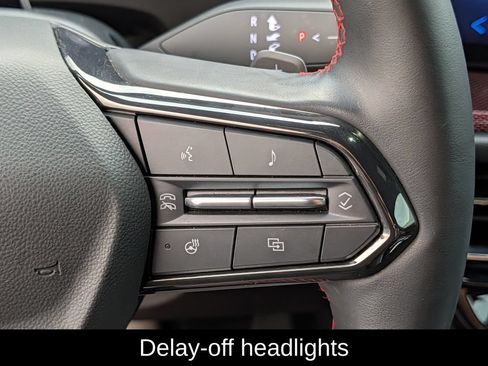 Used 2024 Chevrolet Traverse RS AWD/4WD image 19