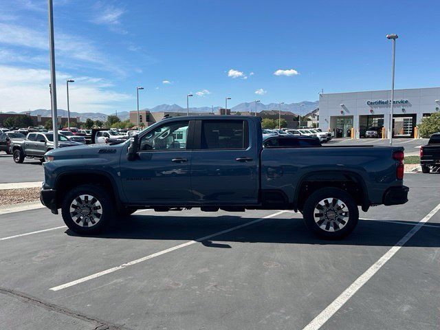 Used 2024 Chevrolet Silverado 2500 Custom w/ Custom Value Package AWD/4WD image 2