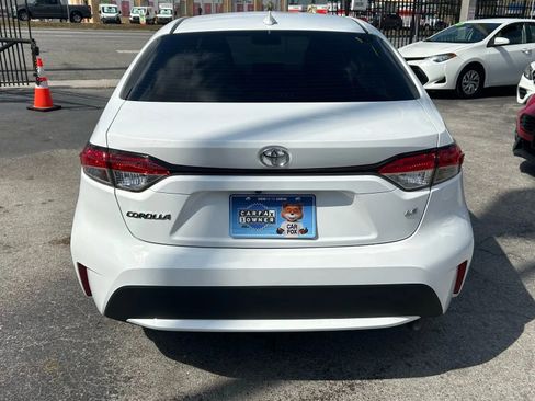 Used 2022 Toyota Corolla LE image 7