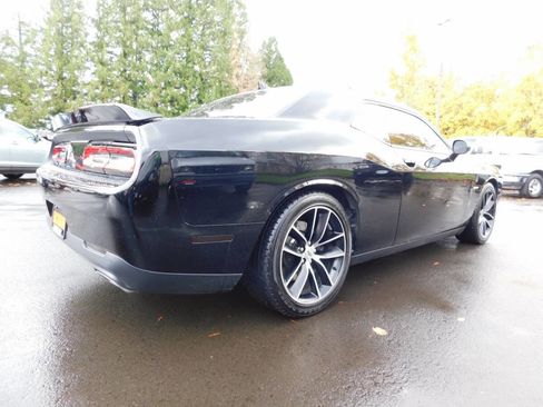 Used 2018 Dodge Challenger R/T Plus image 2