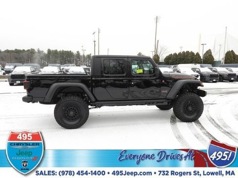 New 2026 Jeep Gladiator Mojave image 7