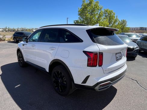 Used 2023 Kia Sorento SX image 5