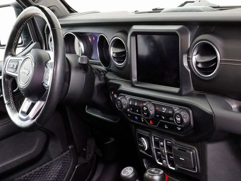 Used 2023 Jeep Wrangler Unlimited Sahara w/ Cold Weather Group image 24