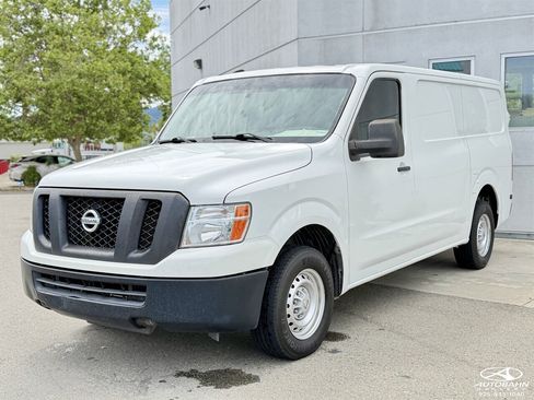 Used 2020 Nissan NV 2500 S RWD image 4