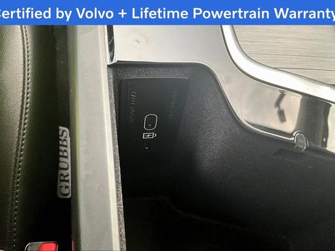 Certified 2025 Volvo XC90 B5 Core image 32