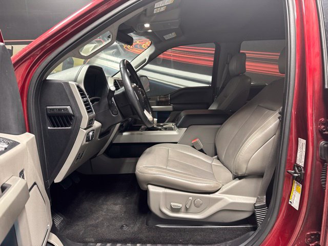 Used 2018 Ford F150 Lariat w/ Equipment Group 502A Luxury AWD/4WD image 4