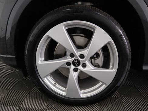 Used 2025 Audi Q5 Premium Plus w/ Premium Plus image 33