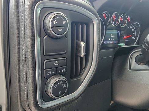 Used 2019 Chevrolet Silverado 1500 LT w/ All-Star Edition RWD image 18