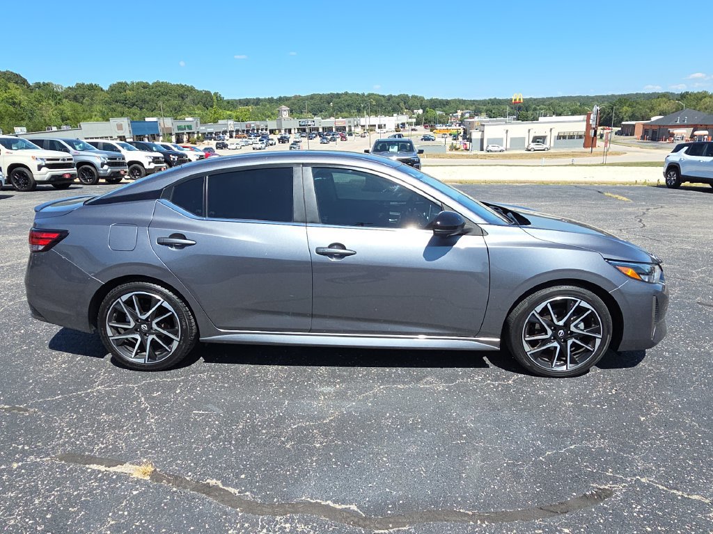 Used 2024 Nissan Sentra SR w/ SR Premium Package FWD image 9