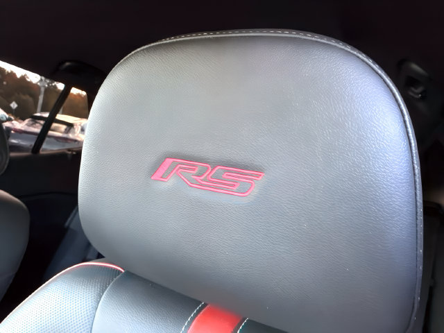 Used 2024 Chevrolet Trax RS FWD image 25