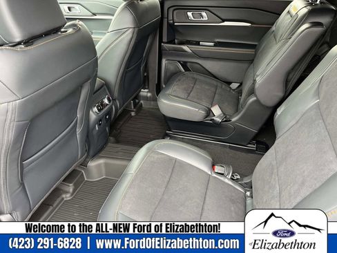 New 2026 Ford Explorer Tremor w/ Tremor Convenience Package image 17