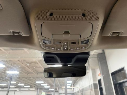 Used 2024 Lincoln Navigator Reserve AWD/4WD image 15
