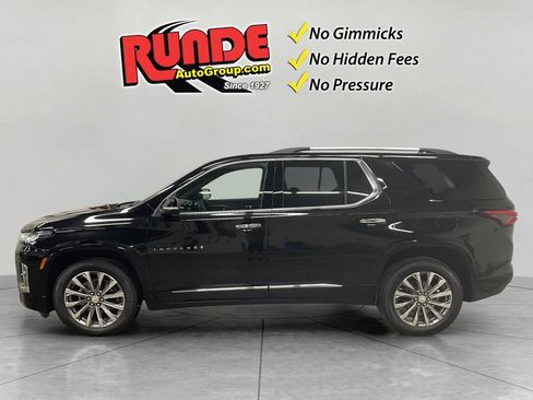 Used 2023 Chevrolet Traverse Premier AWD/4WD image 2