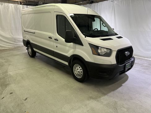 Used 2023 Ford Transit 250 Medium Roof AWD image 2