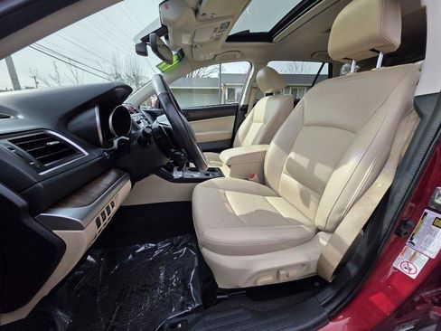 Used 2017 Subaru Outback 3.6R Limited image 14