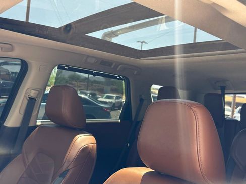 Used 2023 Nissan Pathfinder Platinum FWD image 30