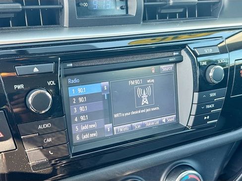 Used 2016 Toyota Corolla L FWD image 13