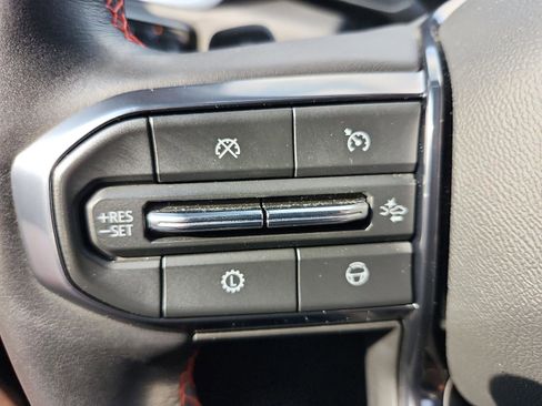 Certified 2025 GMC Yukon AT4 Ultimate w/ LPO, Floor Liner Package image 27