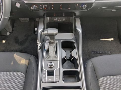 New 2026 Kia Sorento LX FWD image 21