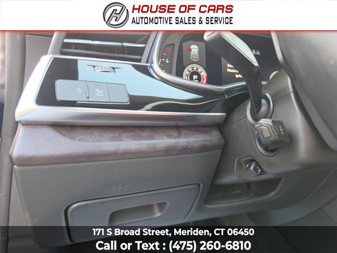 Used 2020 Audi Q8 Premium Plus AWD/4WD image 31